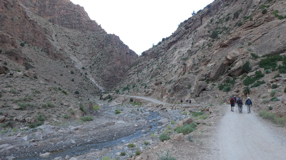 Setting off throught the first gorge on day 5